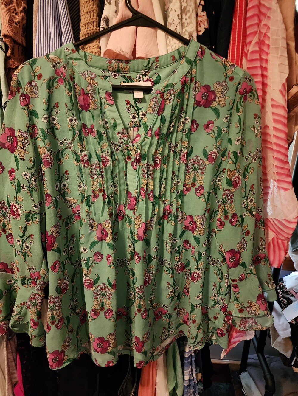 WOMAN'S TOPS BUNDLE XXL-XL